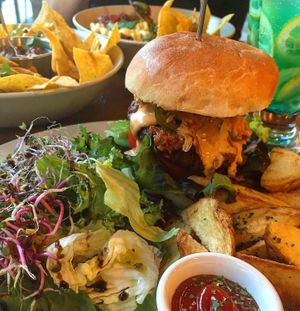 Burger 💚 at Vegetus 베제투스 in Seoul