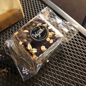 Peanut butter crisp square at Vegetus 베제투스 in Seoul