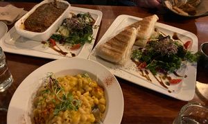 Food: Lasagna, Caprese Panini, Fries, Mac'n'Cheese at Vegetus 베제투스 in Seoul