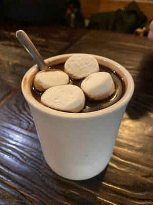 Hot chocolate at Vegetus 베제투스 in Seoul