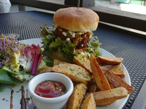 할라피뇨 버거 at Vegetus 베제투스 in Seoul