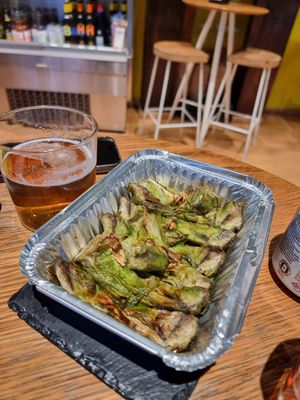 Alcachofras assadas at Veggie's World in Andorra La Vella