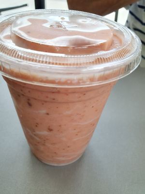 Papaya and Strawberry Smoothie.  at Vegan and Juice in Miami