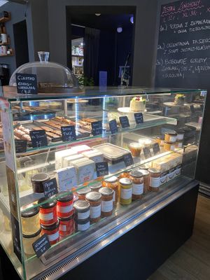 Vitrine at Jak Malina in Szczecin