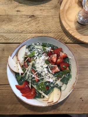 Green smoothie bowl at Haven in Tunbridge Wells