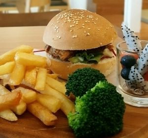 burger at Yi Ke Shu - Tanjung Bungah in Penang