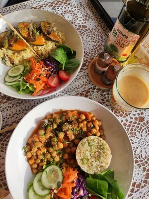 Mashroom Risotto and Chickpea Eggplant Stew #Veganuary at PurEssence in Alvor