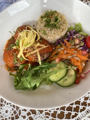 rice with beetroot balls and tomatoe sauce  at PurEssence in Alvor