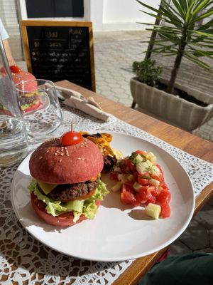 Beyond burger  at PurEssence in Alvor