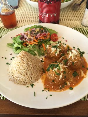 g at PurEssence in Alvor