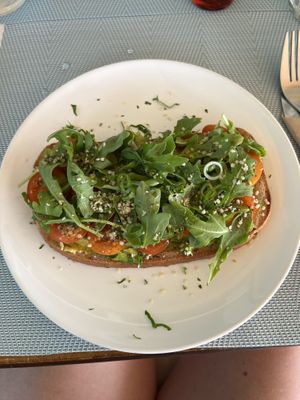 Avocado and tomato toast  at PurEssence in Alvor