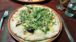 vegan pizza at Crustys Pizzeria  in Mallorca