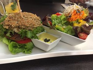 qinoa sim at Marsim Bistrobarante in Mallorca