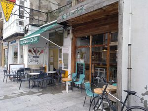 The restaurante / Street view at Thai Market in A Coruna