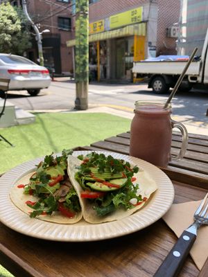 Tacos and strawberry smoothie at The Picker - 더 피커 in Seoul