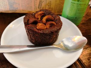 Brownie at Joe's Corner in Toulouse