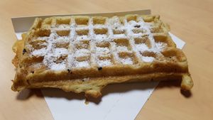 Vegan waffle at Joe's Corner in Toulouse
