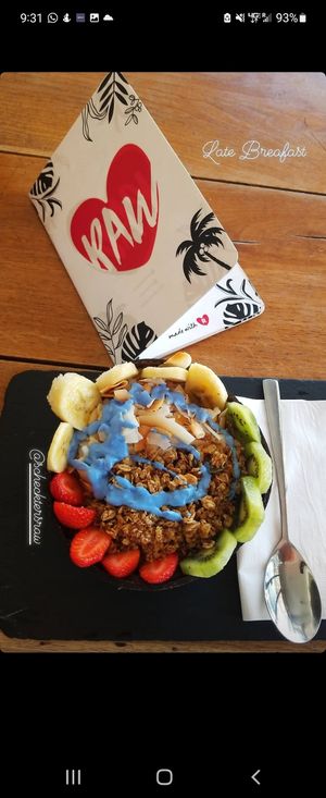 Acai Bowl #Veganuary at Scheckter's Raw in Cape Town