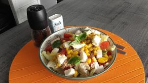 fresh salads! vegetarian and vegan friendly versions as well! at Zumoso Bar in Tarifa