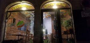 Front at Café Vert in Lyon