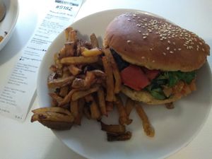 Spicy Beyond burger at Holy Moly in Rouen