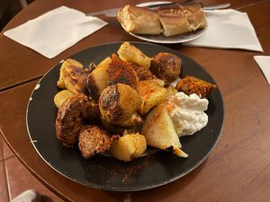 Choripapas at Label Bar in Madrid