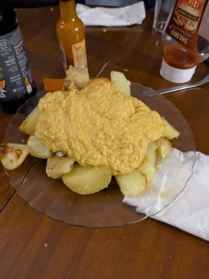 Fried potatoes at Label Bar in Madrid