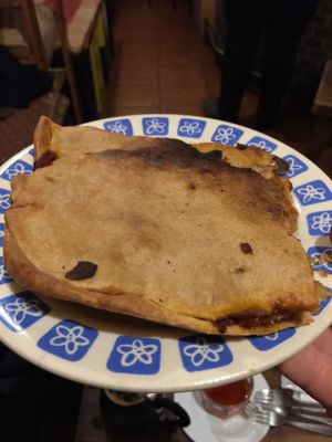 Huge pie! at Label Bar in Madrid