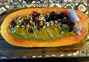 smoothie bowl at Wholey Wonder in Penang