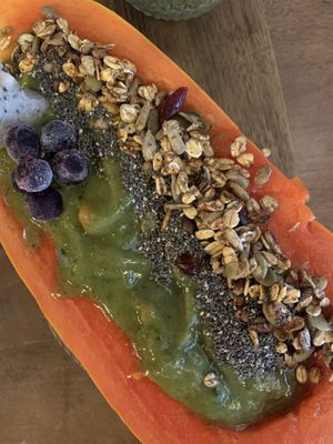 papaya smoothie bowl at Wholey Wonder in Penang