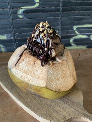 smoothie bowl (dessert) at Wholey Wonder in Penang