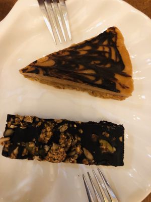 Peanut butter cheesecake + snickers bar at Wholey Wonder in Penang