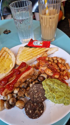 Vegan breakfast (without roasted cherry tomatoes) at Nibble Cafe in Manchester