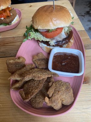 Queen’Noa-Lentils Burger and Nuggets with BBQ dip  at Lia's Kitchen in Berlin