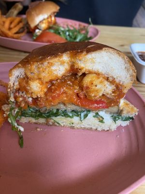 Chick’n Burger Classic  at Lia's Kitchen in Berlin