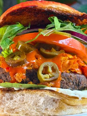 Chili-Bean Burger 😻 at Lia's Kitchen in Berlin