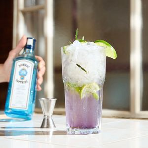 We have homemade Limonade with alcohol shots 😎🤩😎 at Lia's Kitchen in Berlin