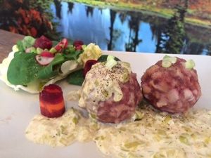 Beetroot Dumplings, Knoedel !! in Leeksauce as Lunch-Special at Yodel in Berlin