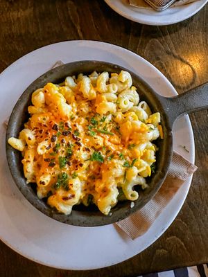   at L'Gros Luxe in Quebec