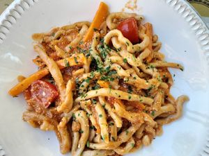 Strozzapreti al ragù di tofu con zucca e pomodori confit at La Mi Mama in Rimini
