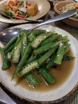  at Mango Tree - 7th Ave in Metro Manila