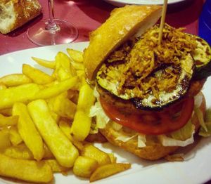 Vegan burger at El Fermin in Alcorcon