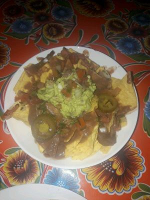vegan nachos at Quetzal - Cocina Mexicana in Barcelona
