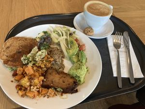 Vegan lunch en Vegan koffie  at Spirit in Amsterdam