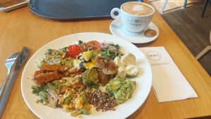 Vol ontbijt-bord 😋 at Spirit in Amsterdam