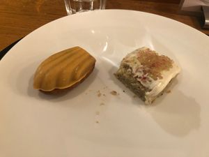 Deux petit fours! at Spirit in Amsterdam