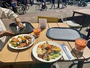 Nog altijd heerlijk en nu ook op zonnig buiten terras  at Spirit in Amsterdam