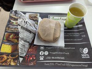  at Veggie Lovers Truck in Almada