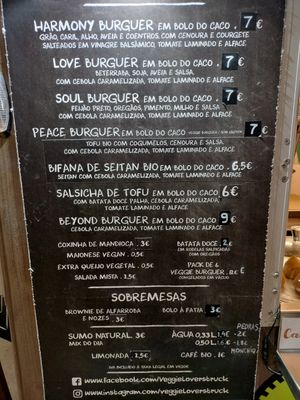  at Veggie Lovers Truck in Almada