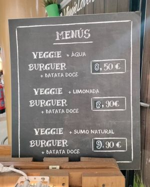  at Veggie Lovers Truck in Almada